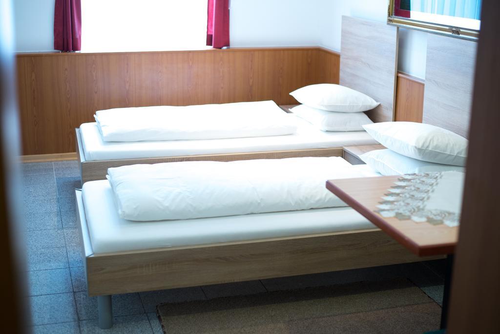 Cafe 168 Bed & Breakfast Wina Ruang foto